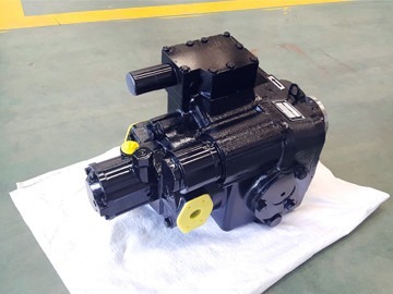 Agricultural equipment hydraulic pump